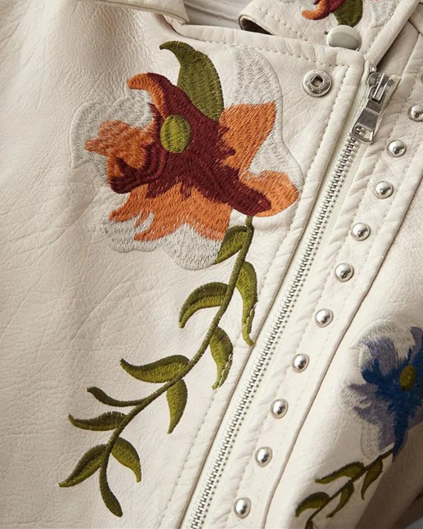 REBECCA - BRODERAD - PU SKINNJACKA