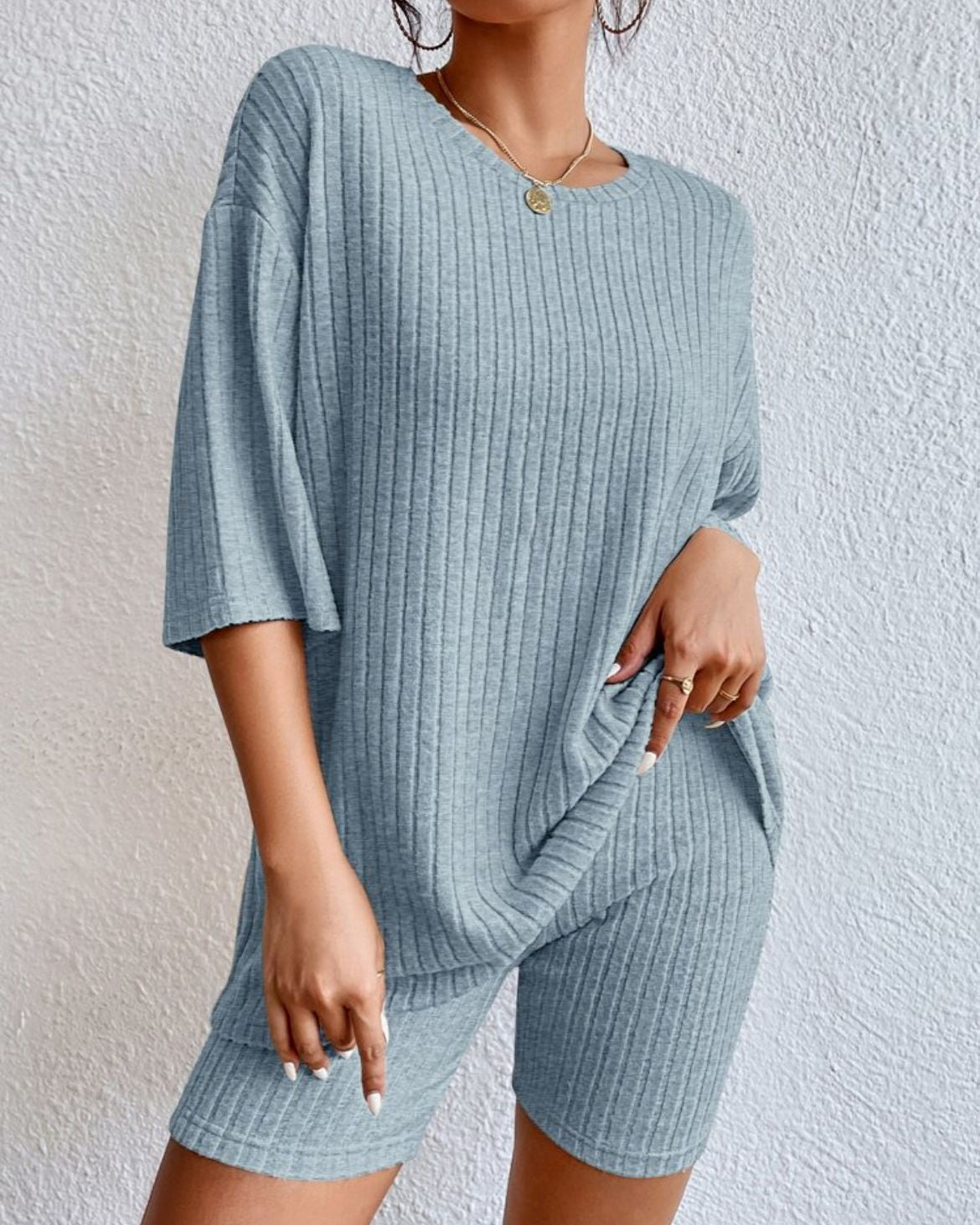 AMÉLIE – Stickat 2-delat set med shorts | Stil & komfort för vår & sommar