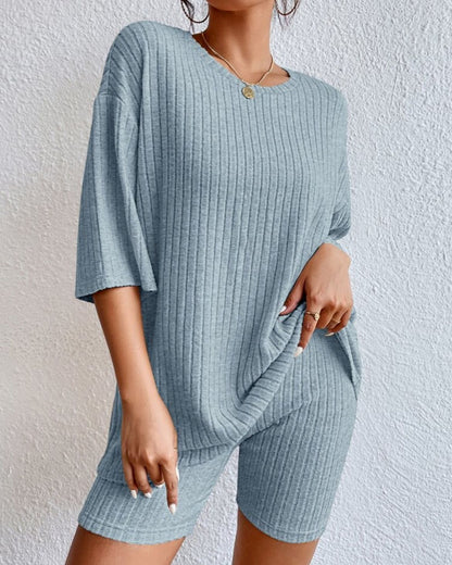 AMÉLIE – Stickat 2-delat set med shorts | Stil & komfort för vår & sommar